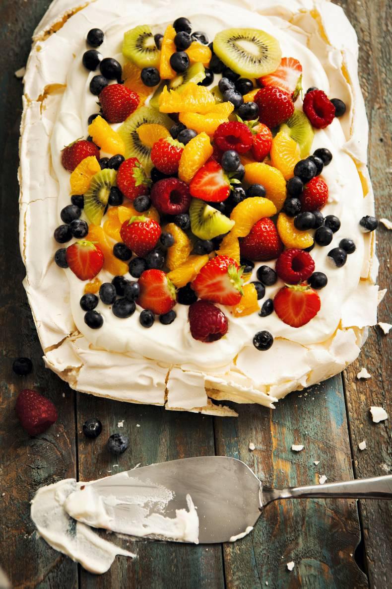 Gluten-free baking: Denise O'Callaghan's tutti frutti pavlova 01 ...